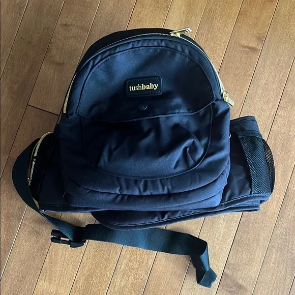 Tushbaby Hip Carrier - Picture 1 of 2